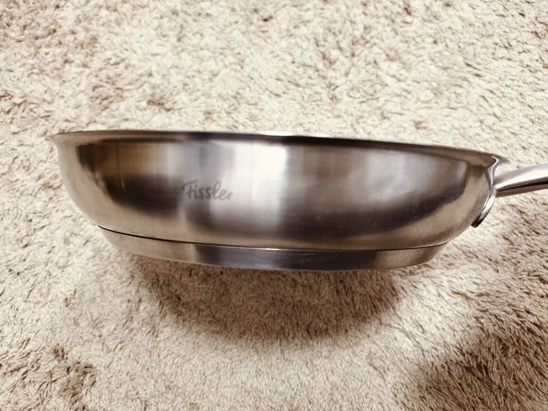 Fissler ステン フライパン 「購入意思のない「いいね」固くお断りします」