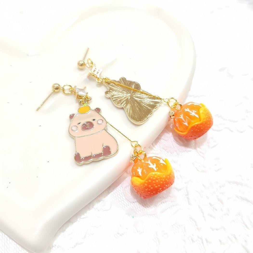 愛らしい♡みかん大好きカピバラちゃんとゆらゆら みかんのピアス♡