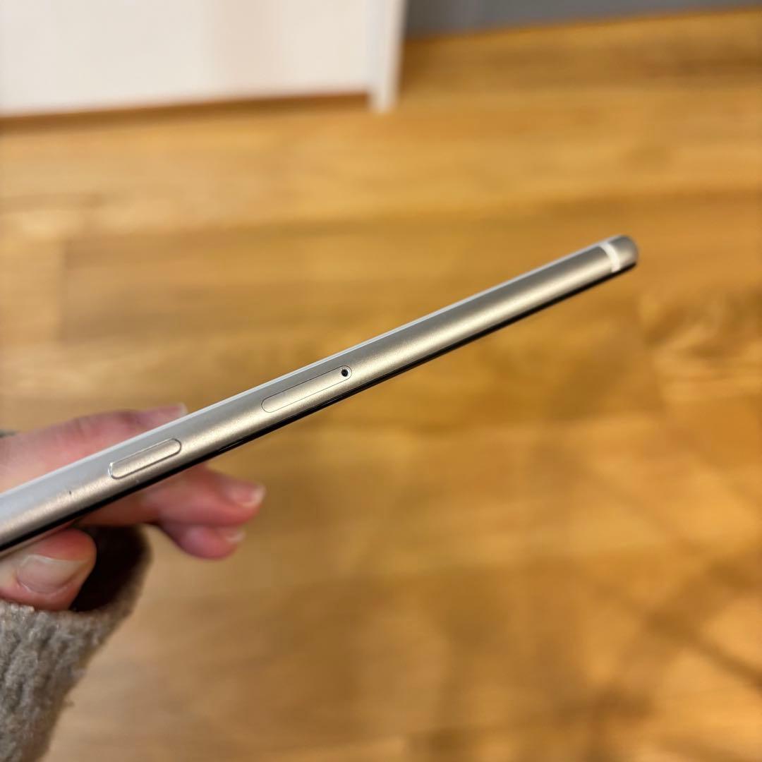 iPhone SE 第2世代 128GB SIMフリー iPhoneSE2 本体