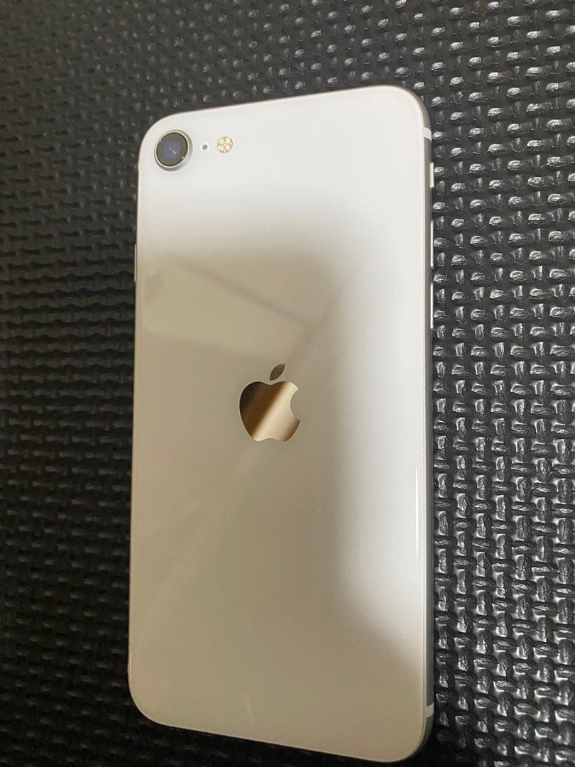 美品 iPhone SE (第2世代) ホワイト 64GB