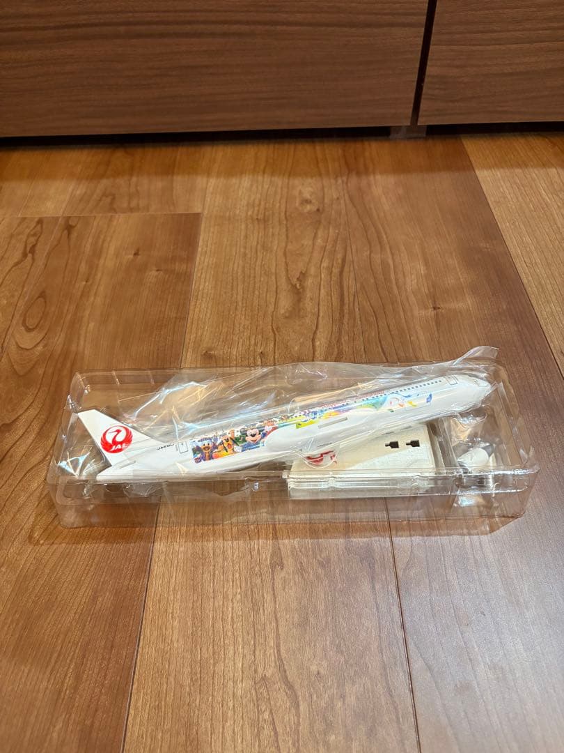 ディズニー　35周年　JAL モデルプレーン　1/200