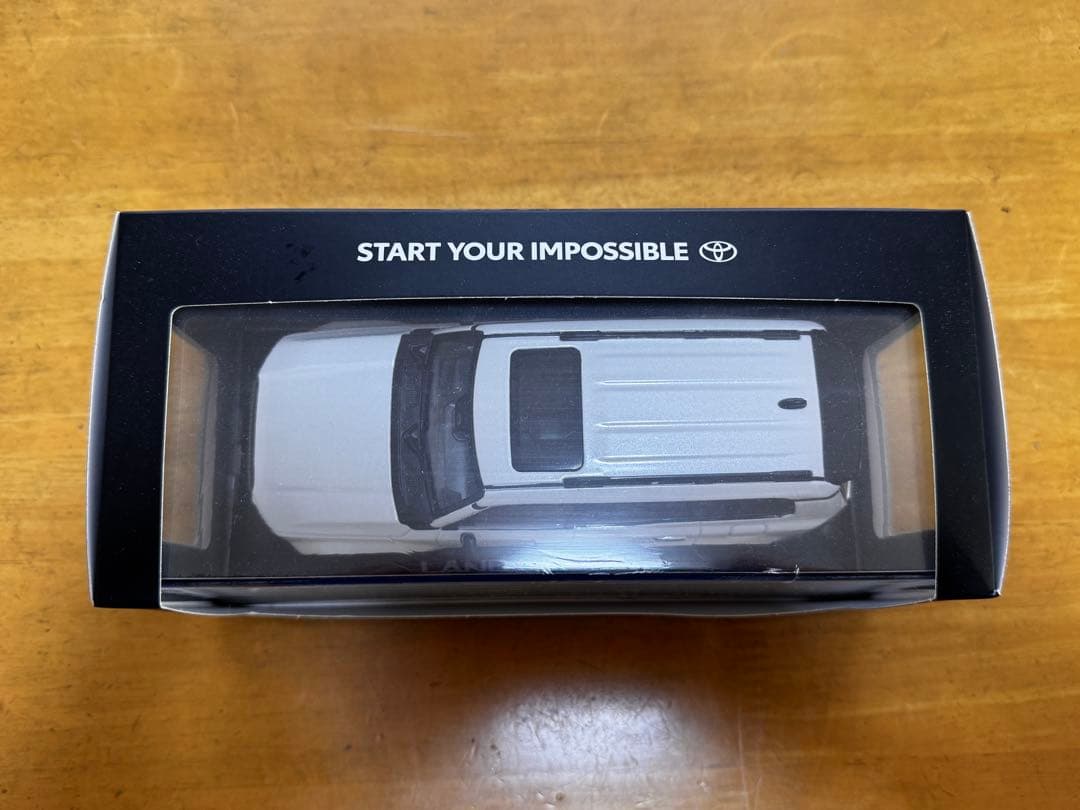 トヨタ ランドクルーザー250ZX 1/30ミニカー