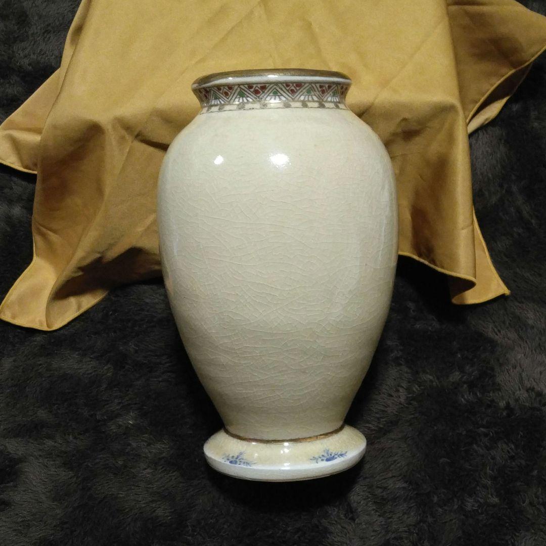 ヴィンテージ　レトロ　工芸　薩摩焼　白薩摩　玉陶山　壺　アート　置物　インテリア