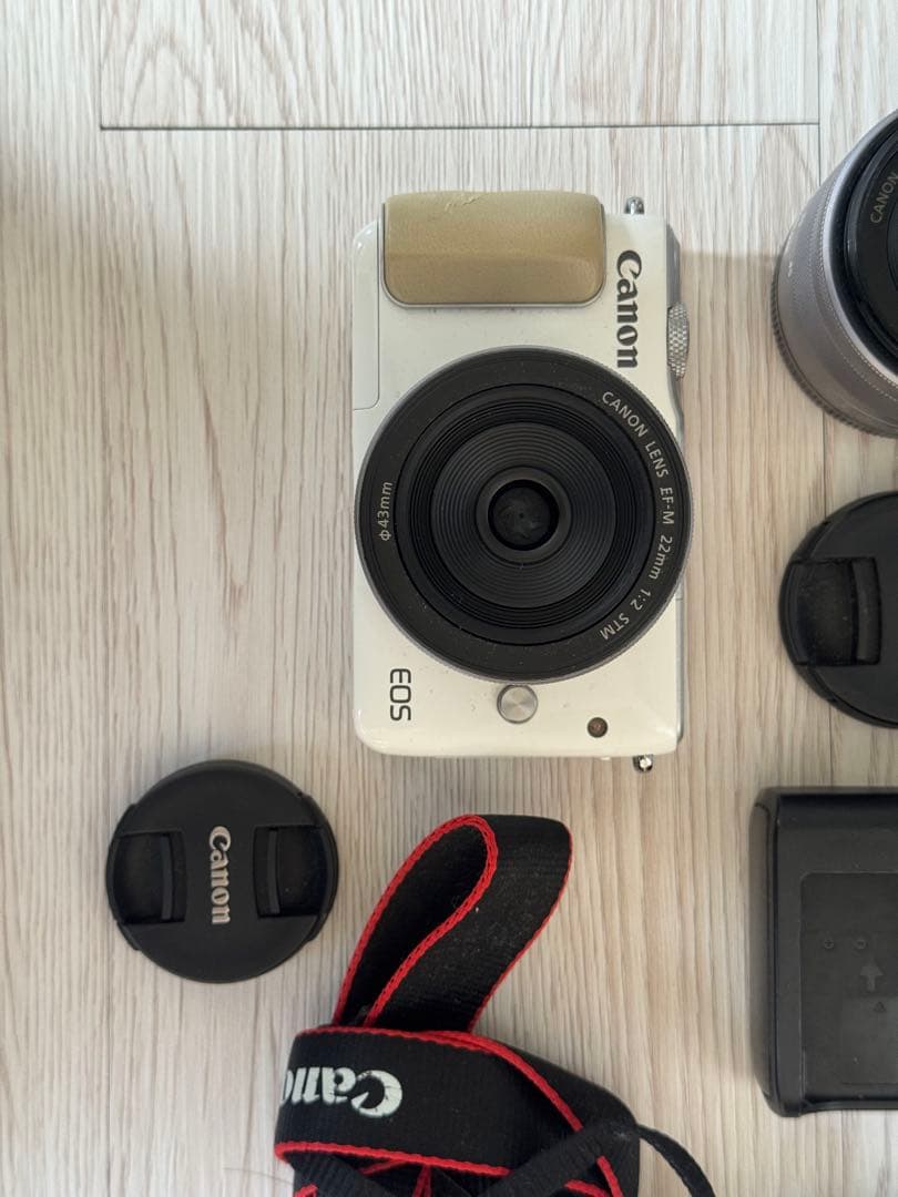 Canon EOS M10ホワイト ミラーレスカメラ