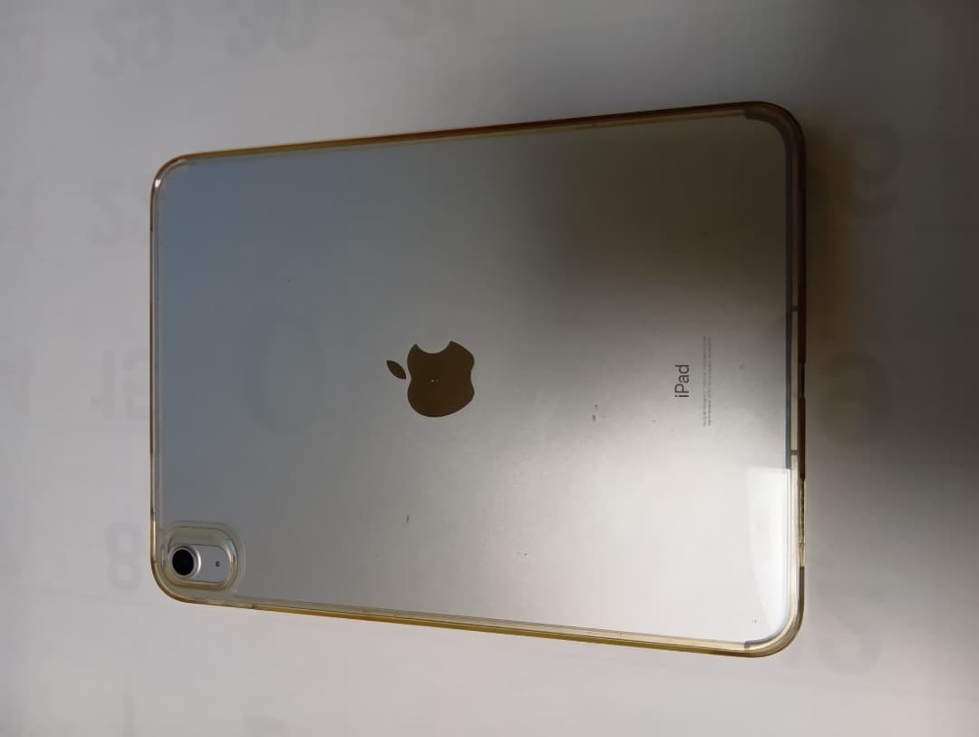 iPad 10世代　セルラー　simフリー