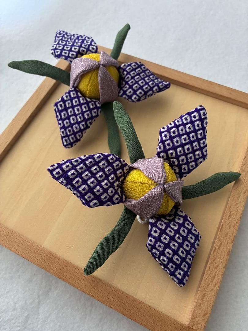 ちりめん細工「カキツバタ」2個セット