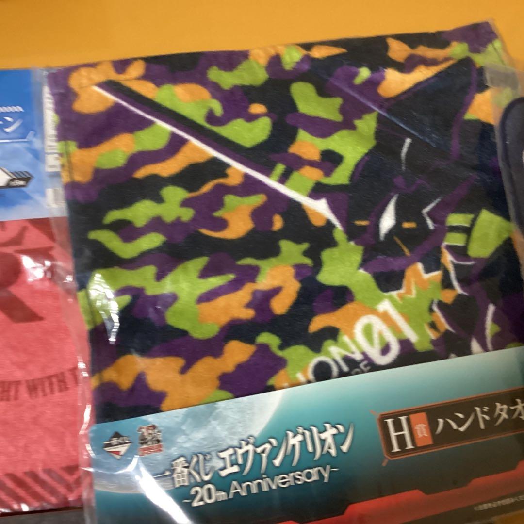 2457 エヴァンゲリオンハンドタオル &フィギュアセット