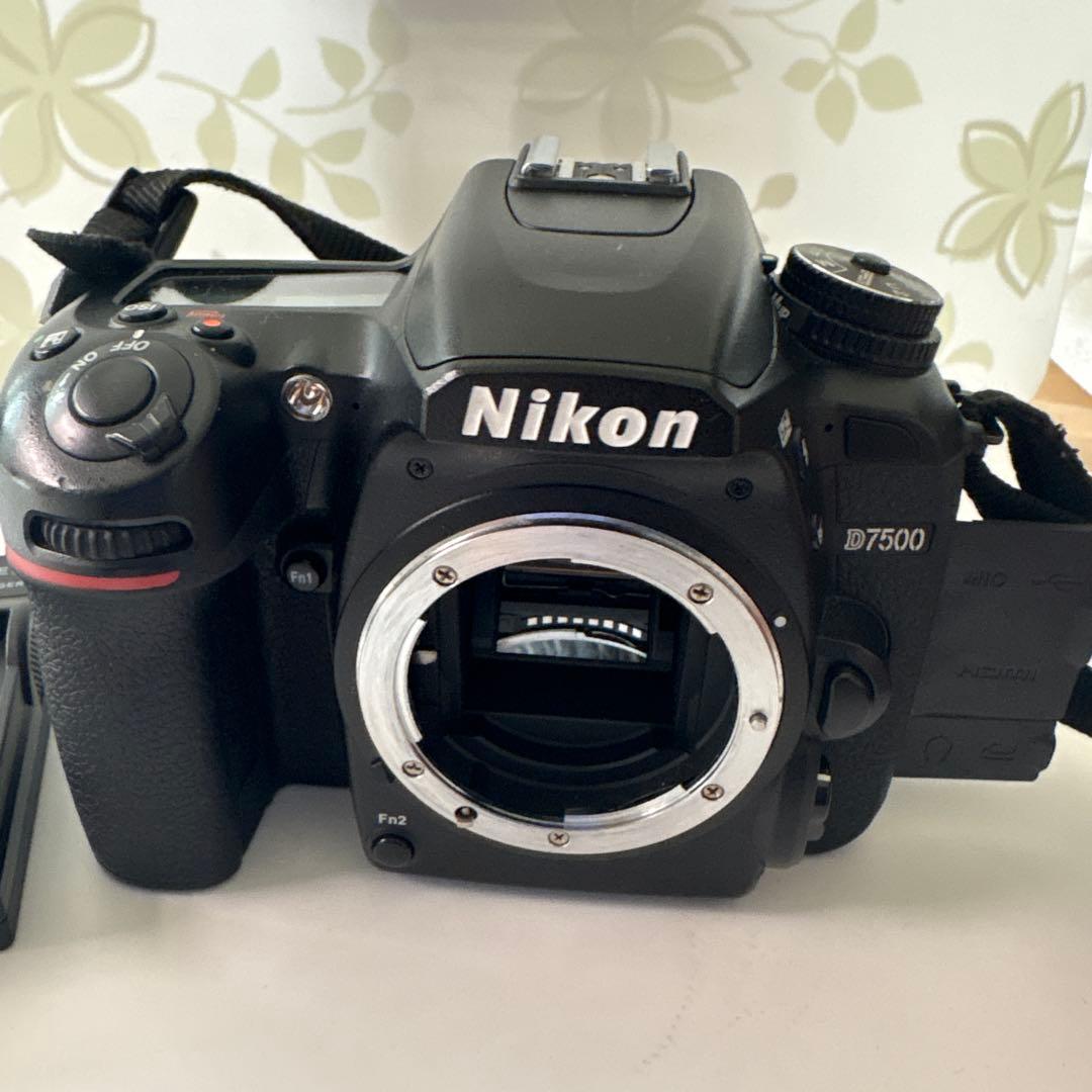 よ*1様 Nikon D7500 デジタル一眼レフカメラ 本体