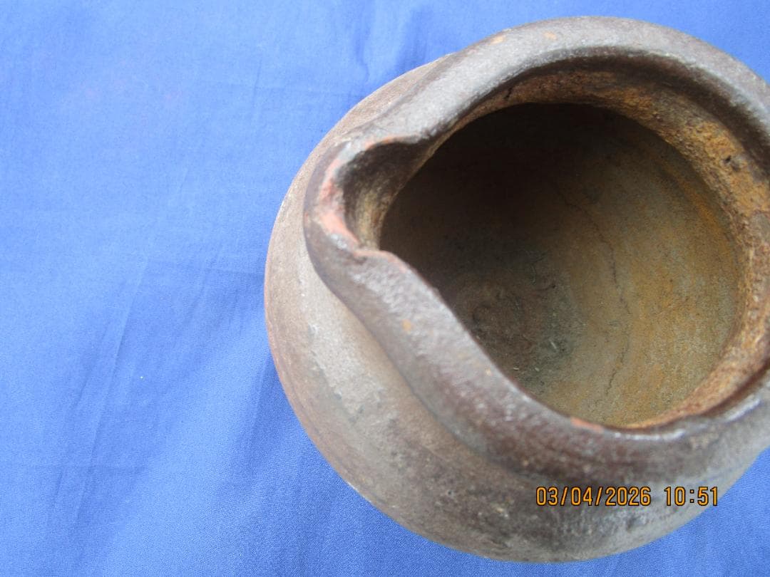 古備前　お歯黒壺　花器　うずくまる　花瓶　1個