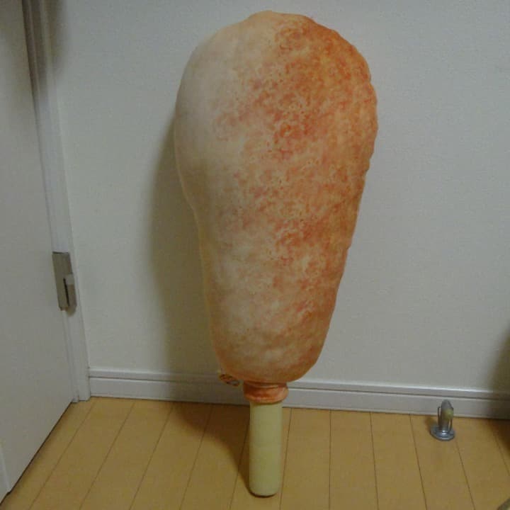 アメリカンドッグ　クッション　もっちり　ぬいぐるみ　ビッグサイズ