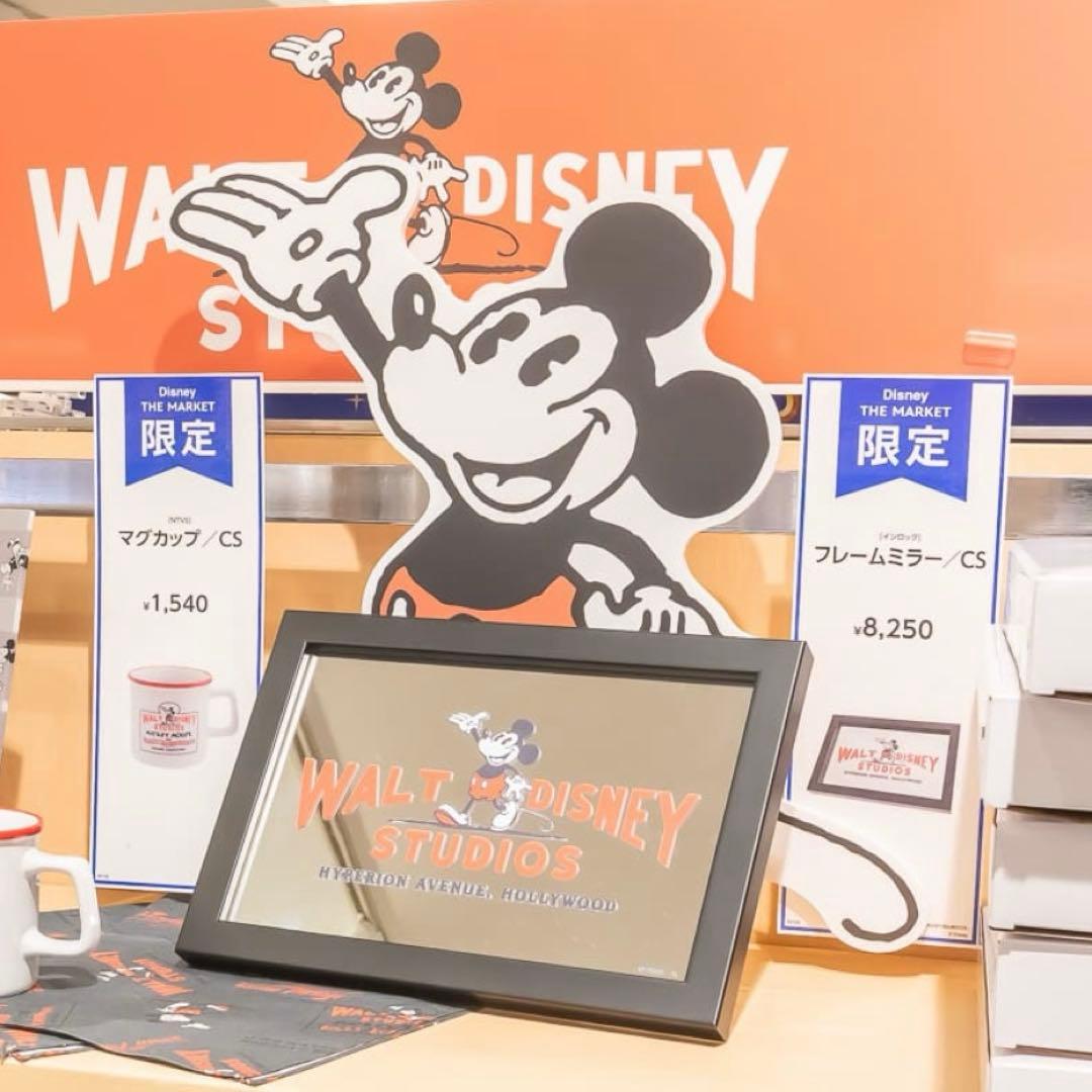 DISNEY THE MARKET ミッキー ウォールアート　フレームミラー