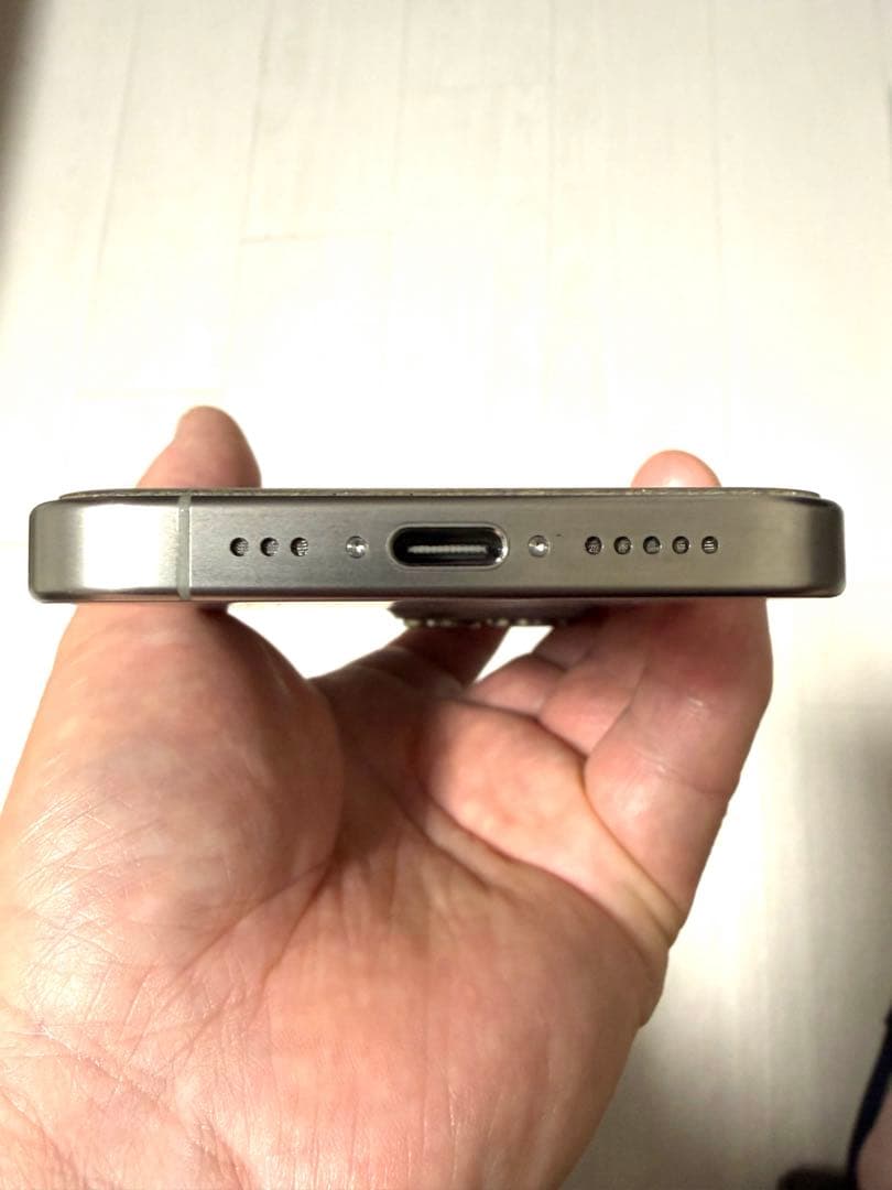 Apple iPhone15 Pro128GB ナチュラルチタニウムSIMフリー