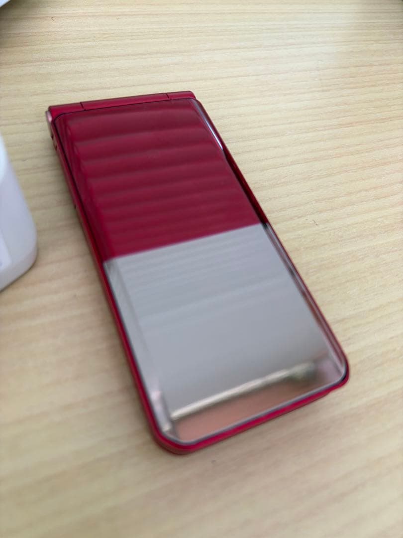 arrows F-03L docomo 赤
