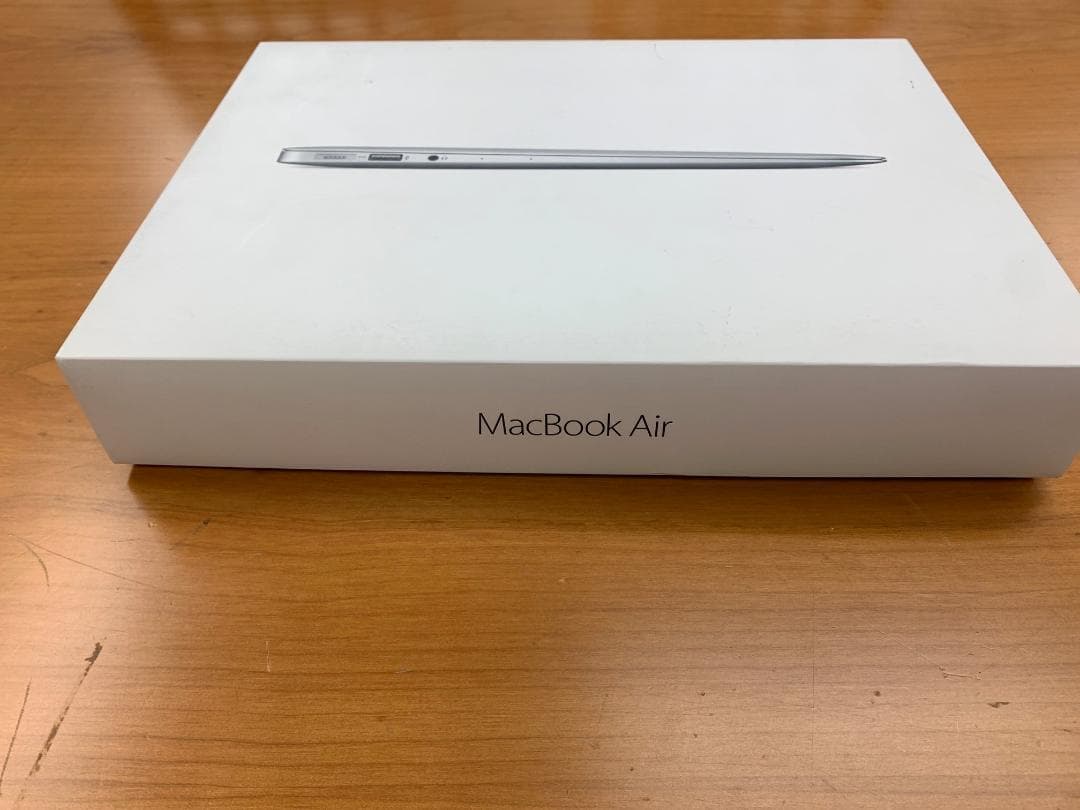 【ジャンク品】MacBook Air シルバー　13インチ