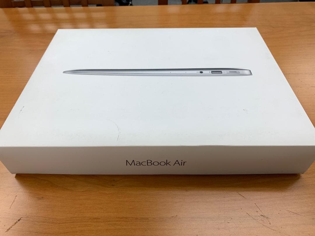 【ジャンク品】MacBook Air シルバー　13インチ