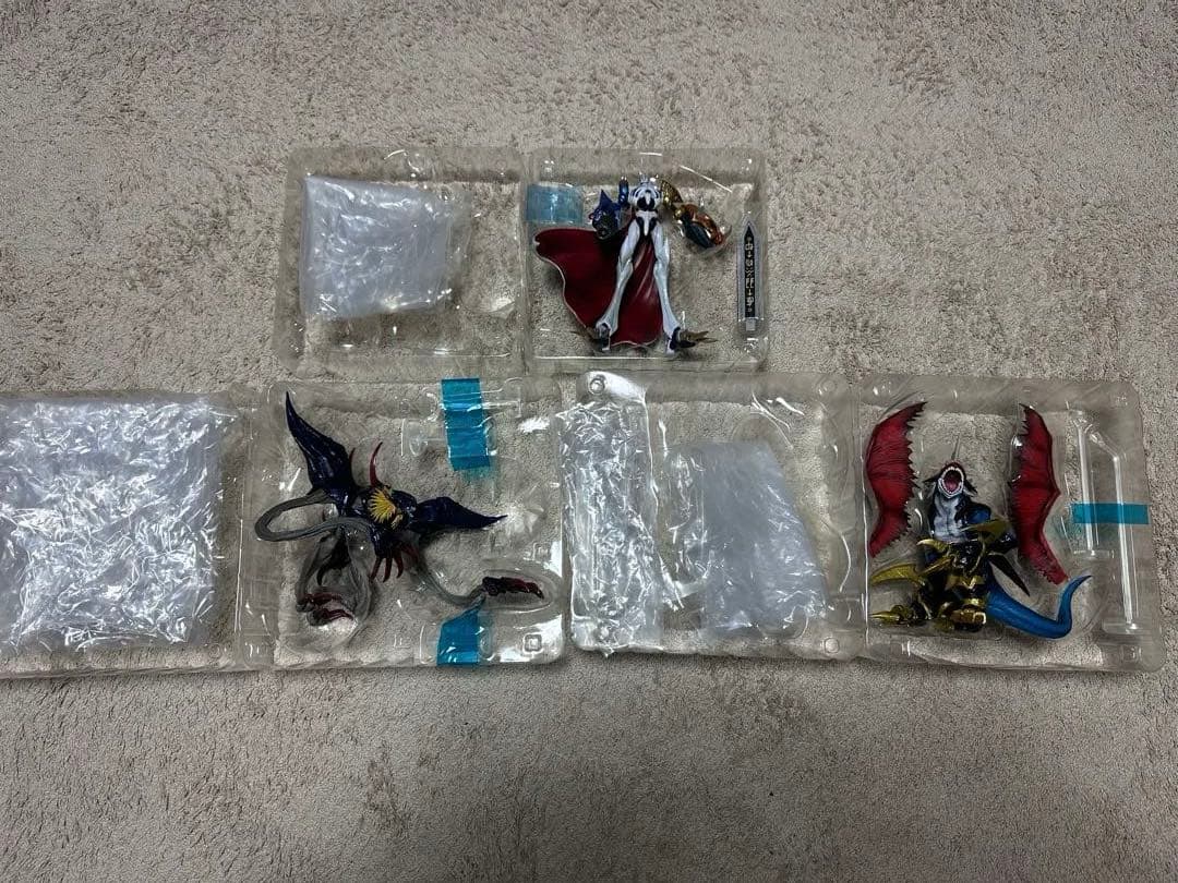 デジモン　一番くじ　フィギュア オメガモン　ディアボロモン　インペリアルドラモン