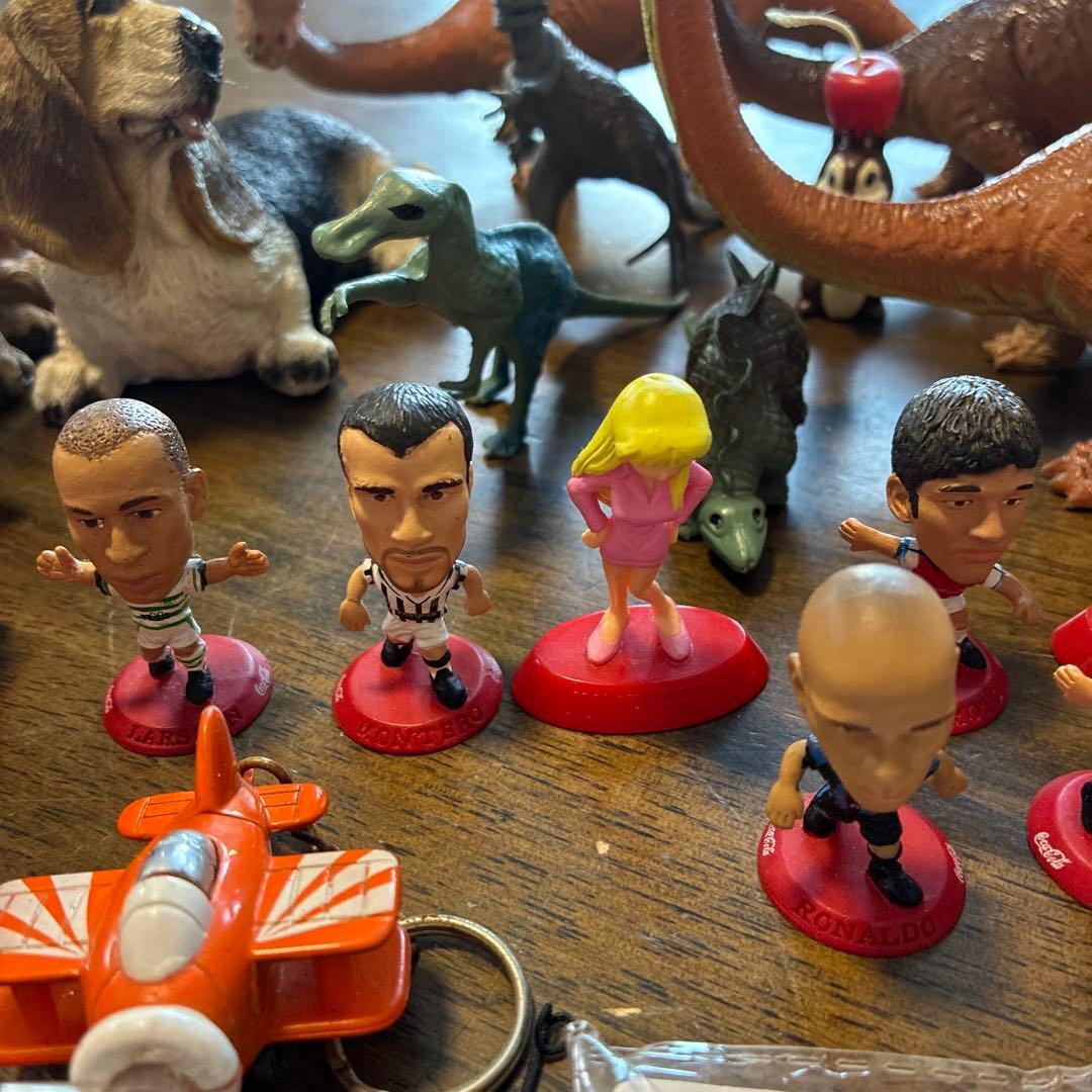 フィギュアセット ミッキー・恐竜・犬など