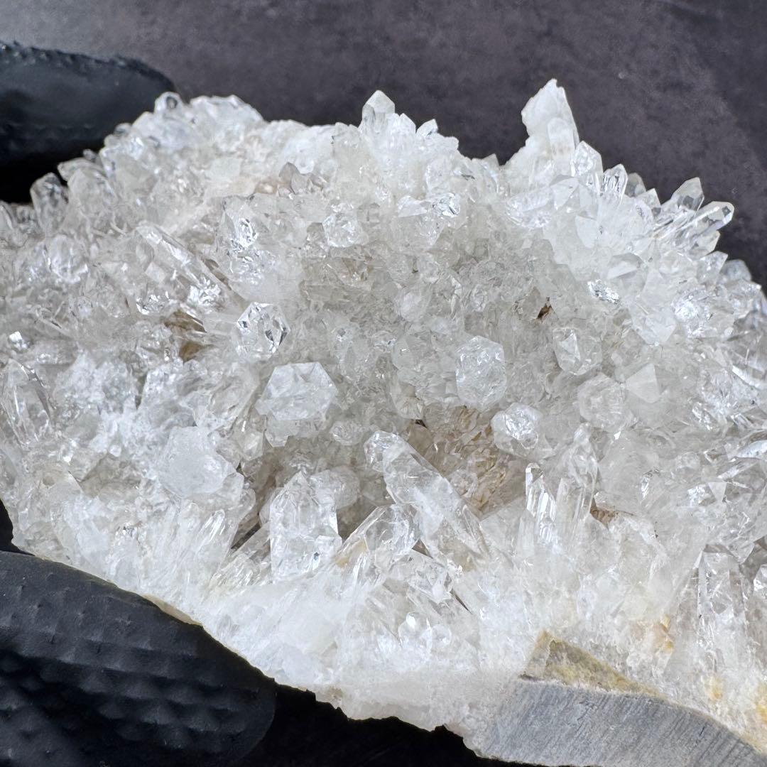 G-165水晶クラスター　原石　クリスタル　天然石　1kg キラキラ水晶原石