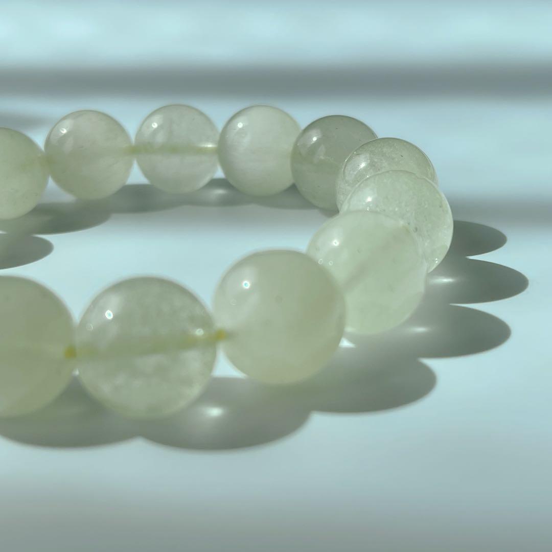 鑑別書付き　大玉リビアングラスブレス