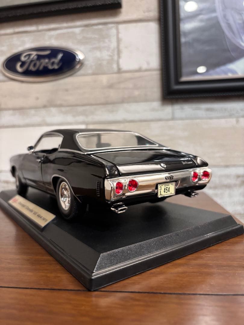 ミニカー 1971 Chevrolet Chevelle SS 454 1/18