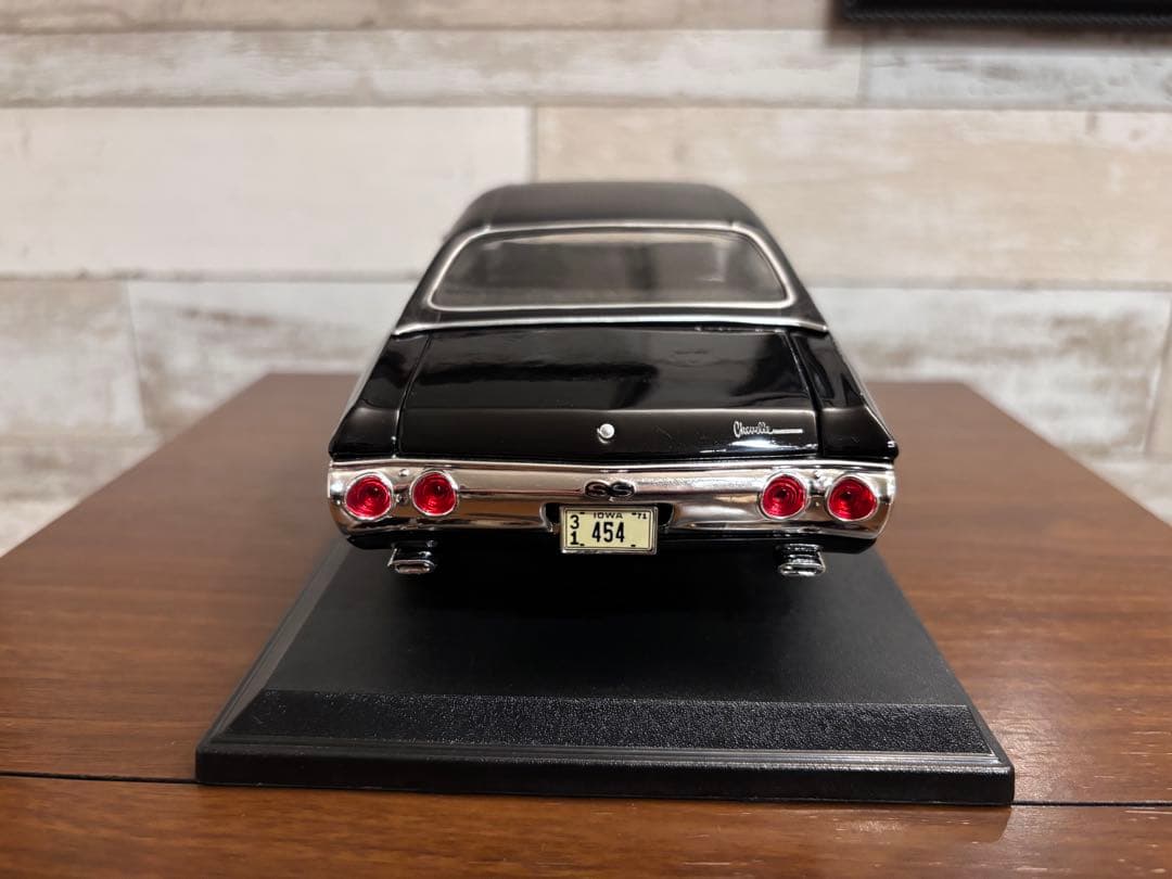 ミニカー 1971 Chevrolet Chevelle SS 454 1/18