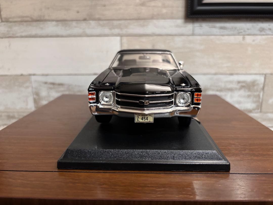 ミニカー 1971 Chevrolet Chevelle SS 454 1/18