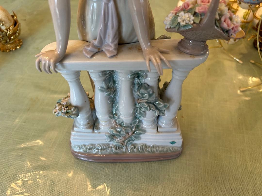 リヤドロ　フィギュリン　輝く時