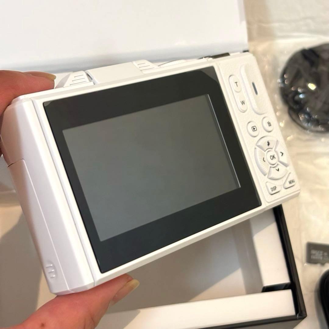 デジタルカメラ 5K 録画撮り 3.0 インチ SDカード付き 運動会 カメラ