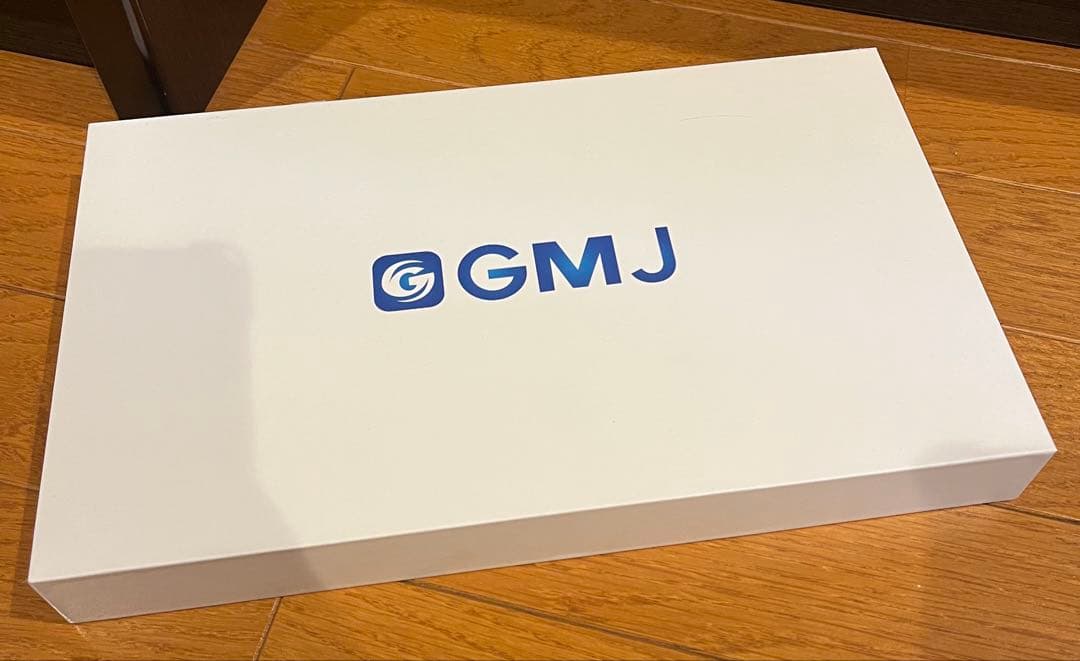 GM Japanの 2in1ノートパソコン　GMJ-10-128型