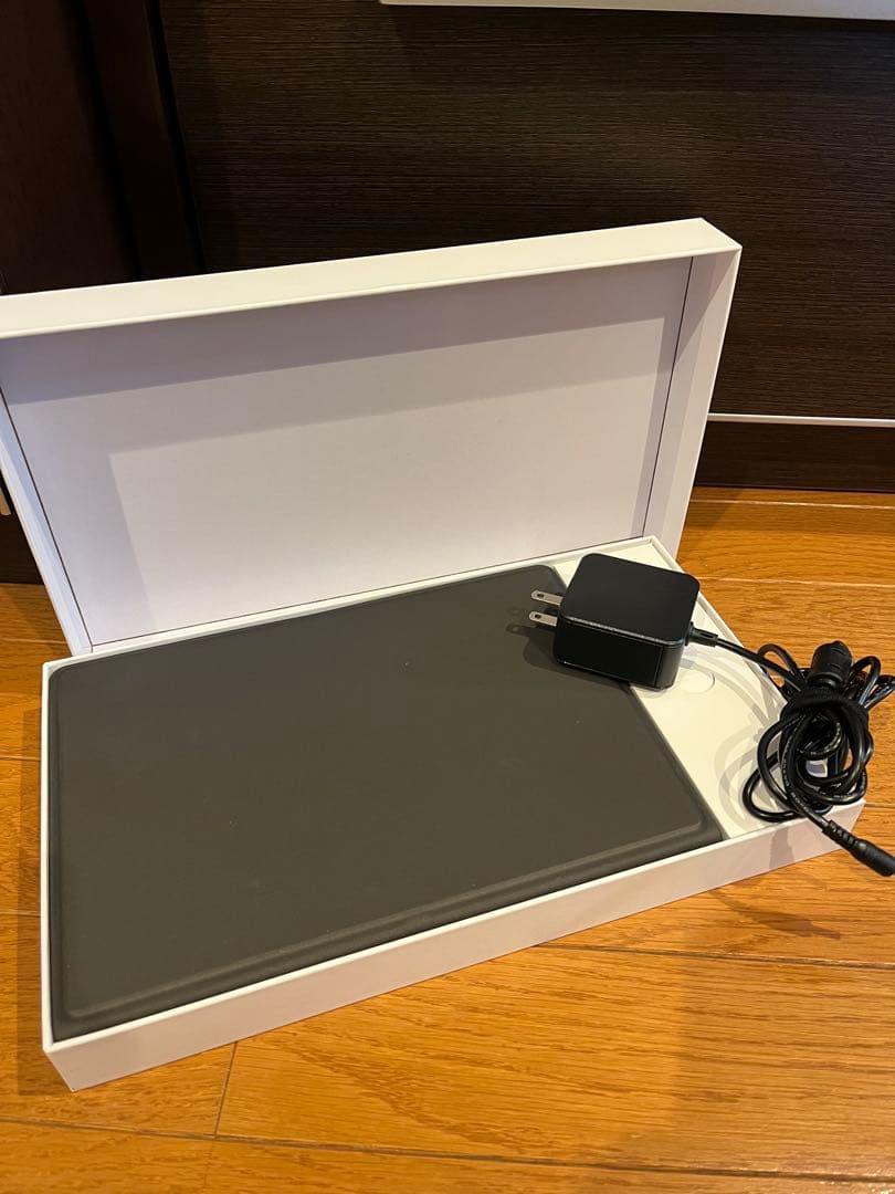 GM Japanの 2in1ノートパソコン　GMJ-10-128型