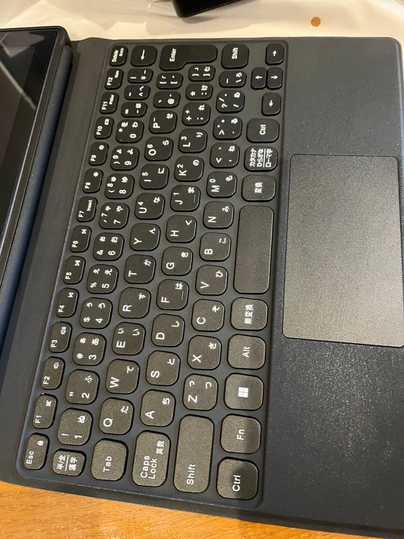 GM Japanの 2in1ノートパソコン　GMJ-10-128型