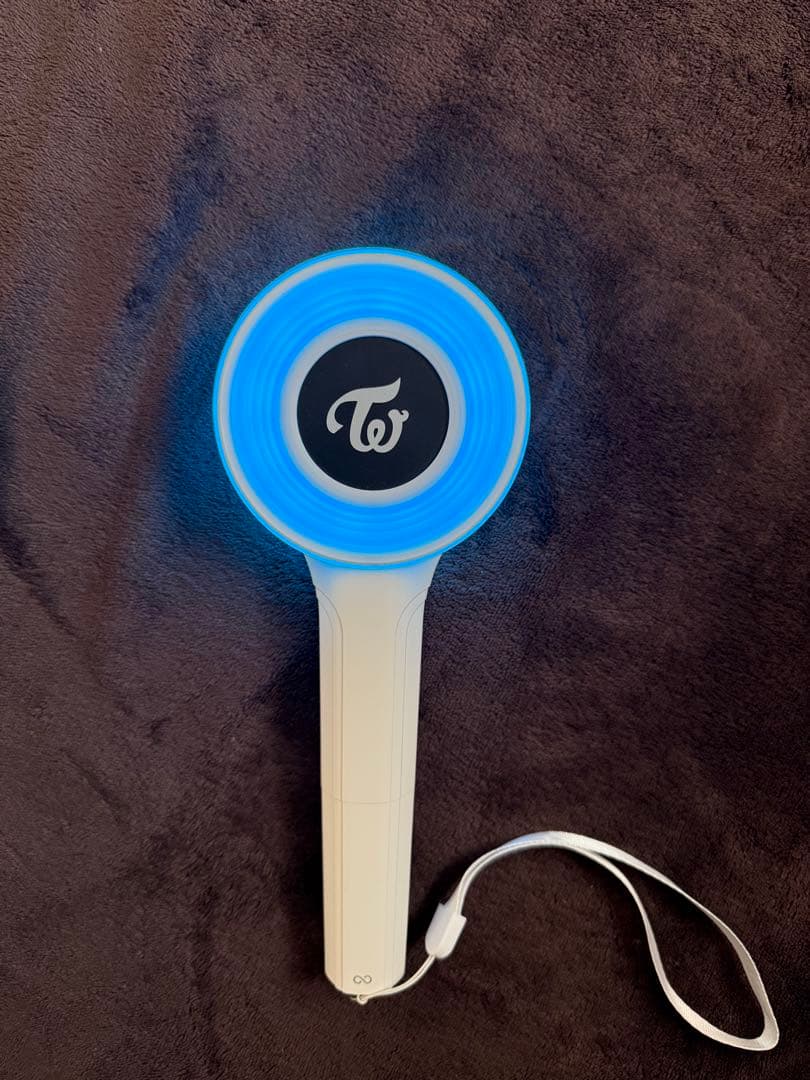 TWICE ペンライト 多色発光