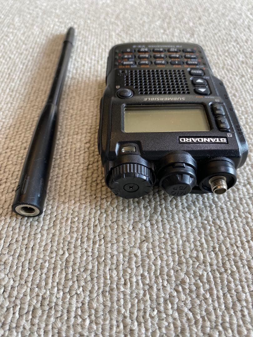 STANDARD VX-8D無線機(八重洲無線)とBluetooth関連品セット