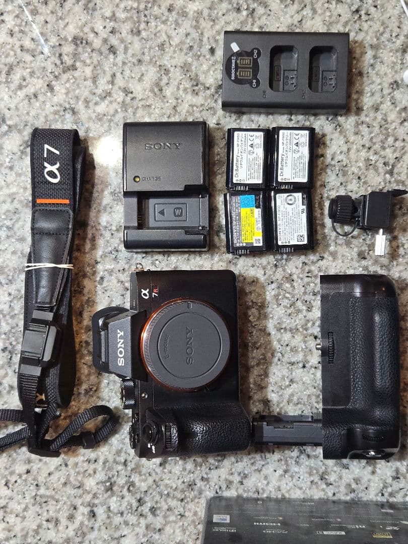 SONYα7RII 縦グリップ 動作良好 ボディ外観要確認