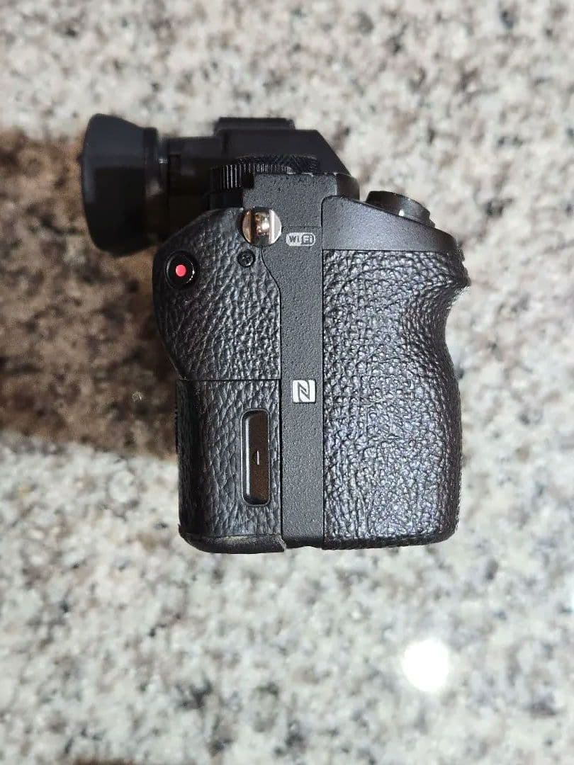 SONYα7RII 縦グリップ 動作良好 ボディ外観要確認