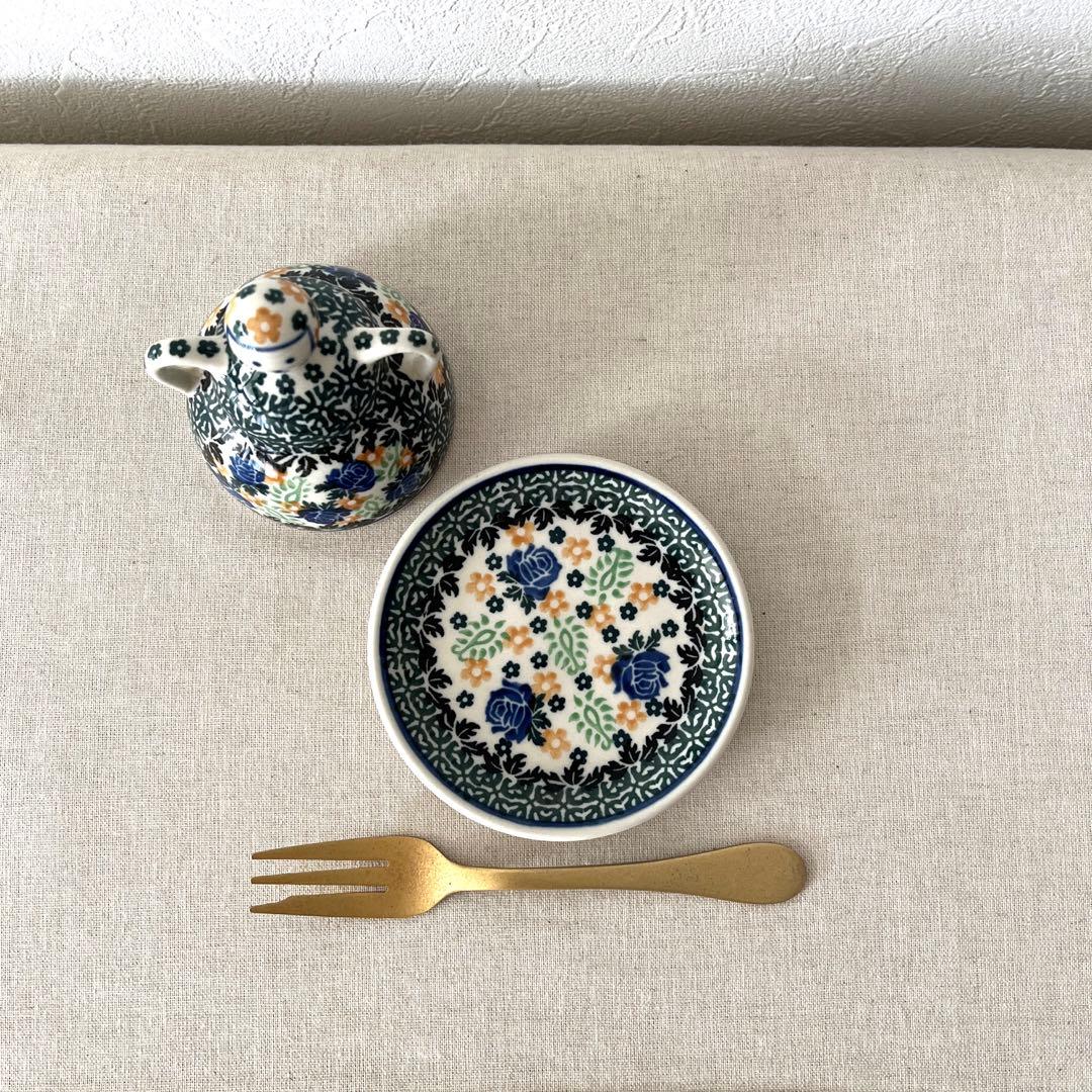 G696 ポーランド製　チーズレディ【未使用】セラミカ