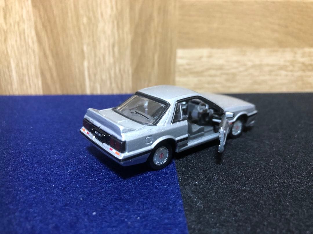 トミカ 日産スカイライン シルバー