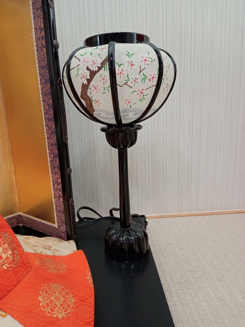 雛人形　百歳雛（ももとせびな）木目込み人形　金屏風　雪洞付　長寿　変わり雛