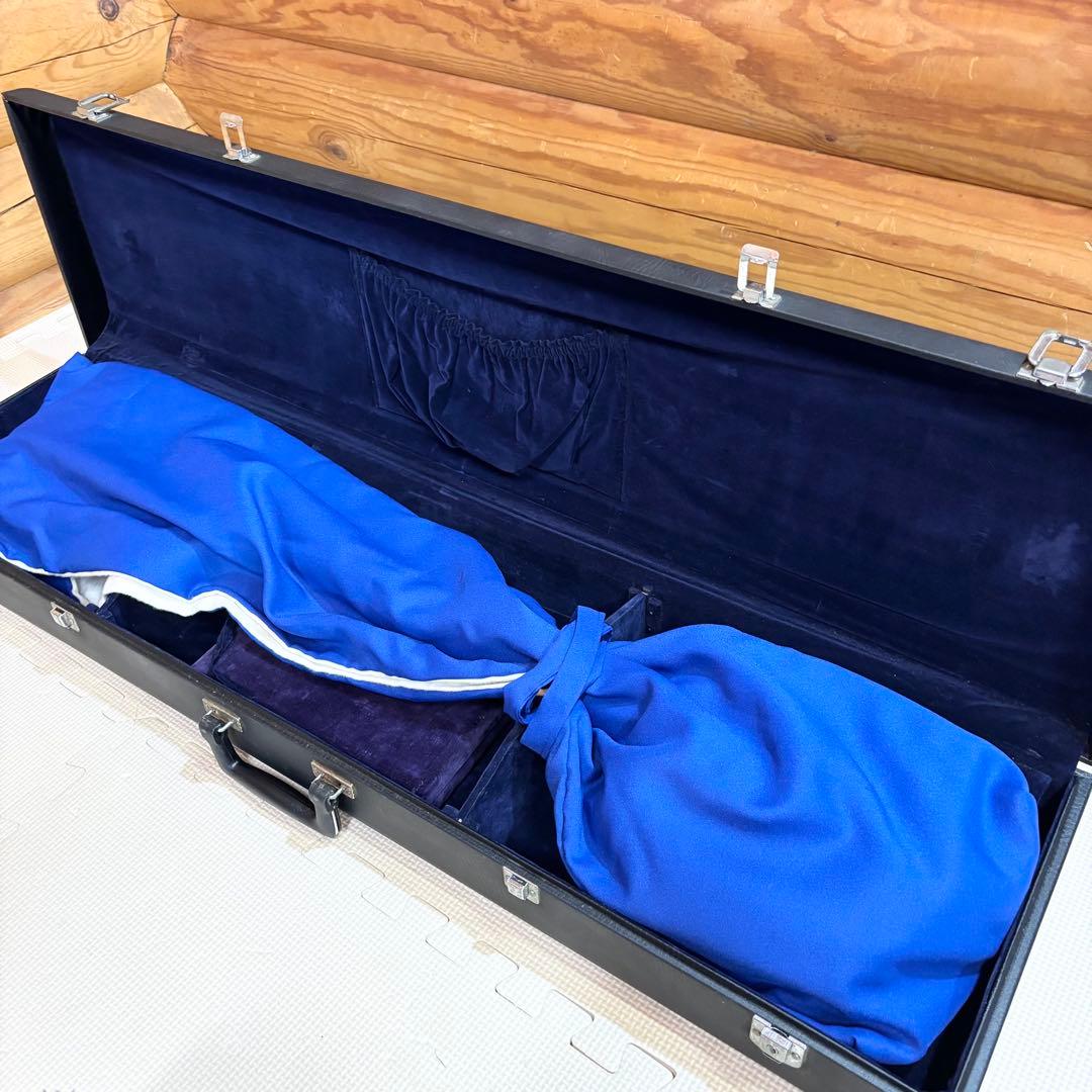 長唄三味線 細棹 紫檀 丸打胴 犬皮 鼈甲撥 山サワリ 糸巻き黒