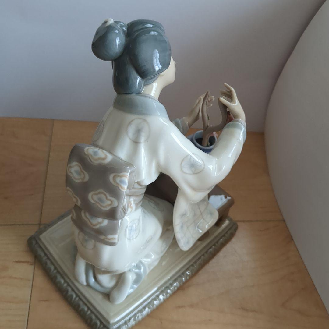 リヤドロ　　生け花