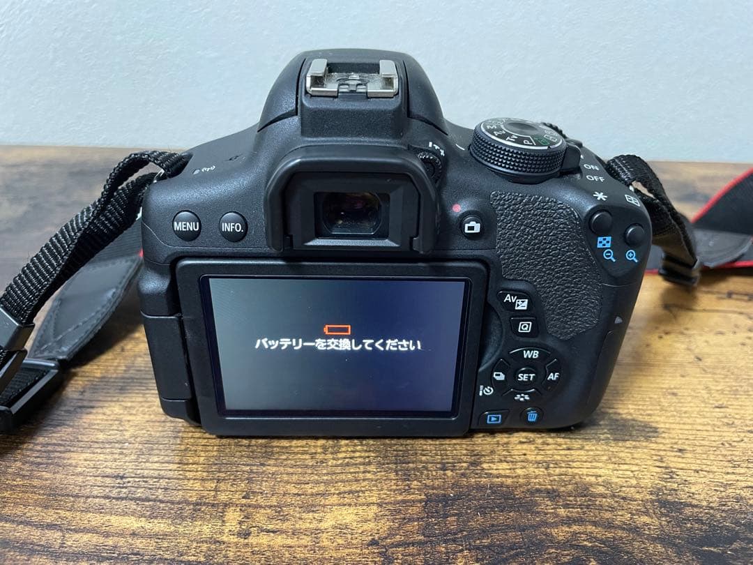 【美品✨】Canon EOS kiss x8i ダブルズームキット 箱あり