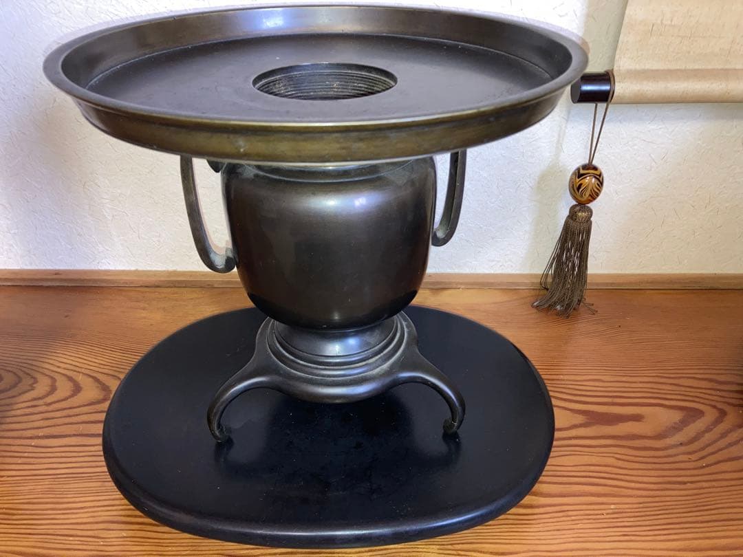 金属製 花器 鳥と花の彫刻