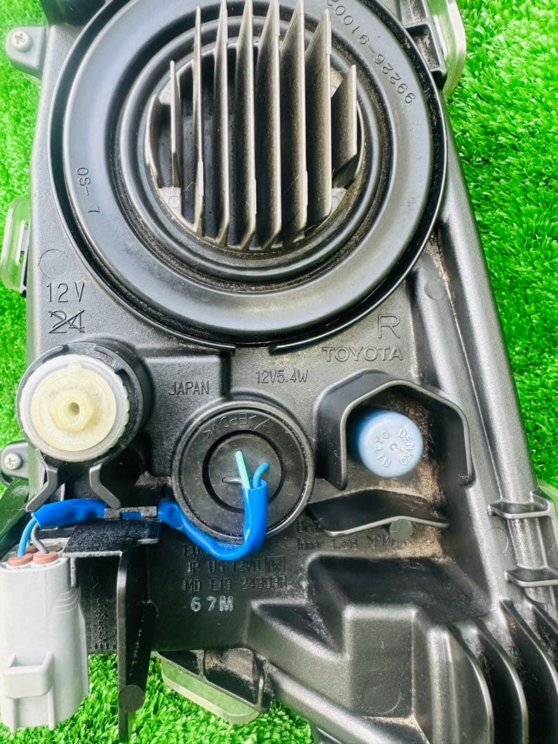 50プリウス 前期型 フォグランプ 右 KOITO 47-83