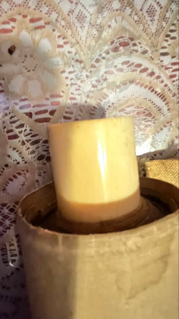 白い菊の掛軸 和紙 金色装飾