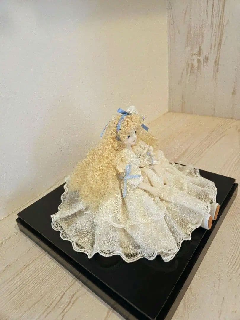 若月まり子【白い花の少女】