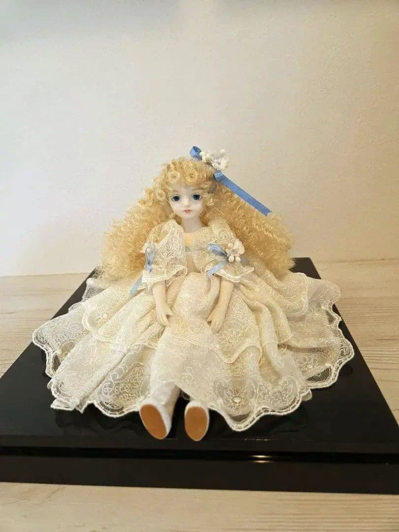 若月まり子【白い花の少女】