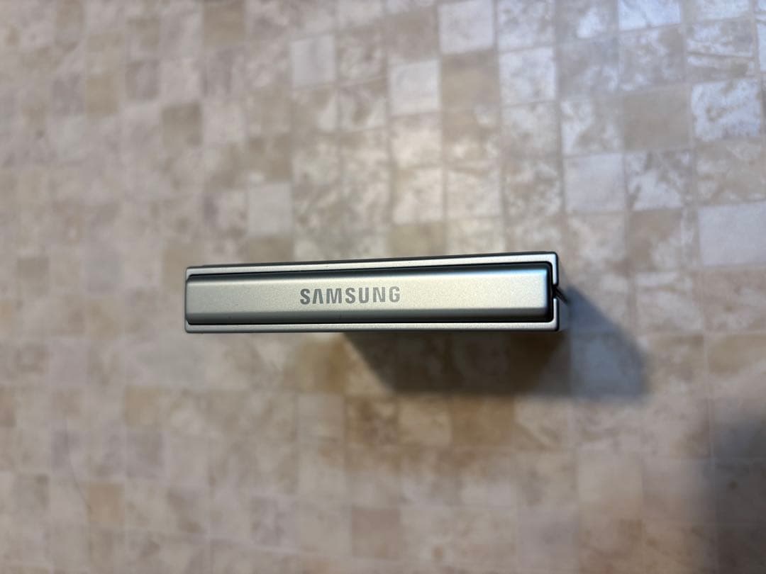 Samsung Galaxy Z Flip 7 ミント 本体 箱付き