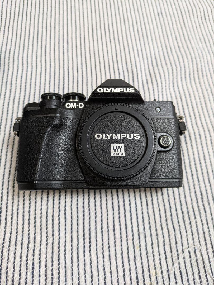 OLYMPUS OM-D E-M10 Mark Ⅲ 本体とレンズ2本セット