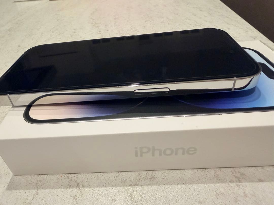 iPhone 14pro（256GB）シルバー 新品純正バッテリー100%