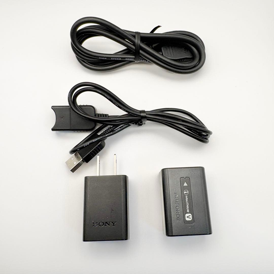 【美品】SONY HDR-CX680 ビデオカメラ 白 2024年製　ホワイト